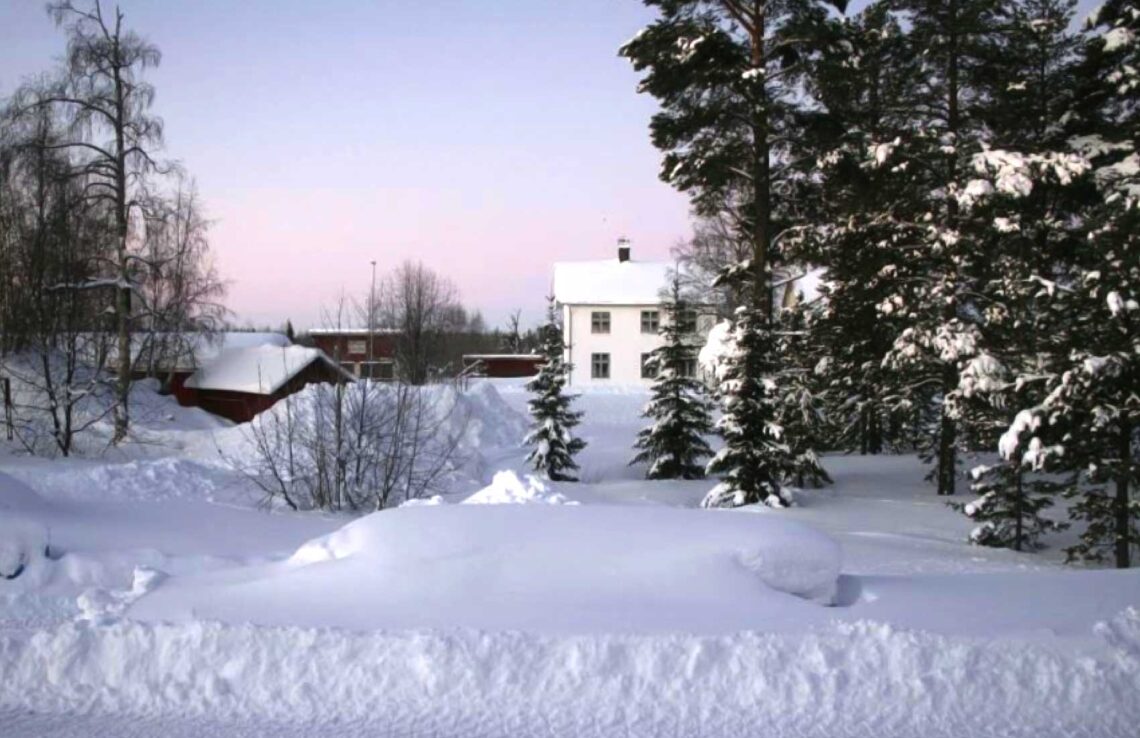 photo of Ochsner house in snow